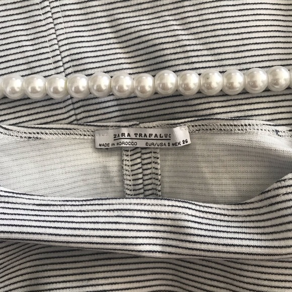 Zara Black and White Finely Striped Fitted Dress - Picture 6 of 6